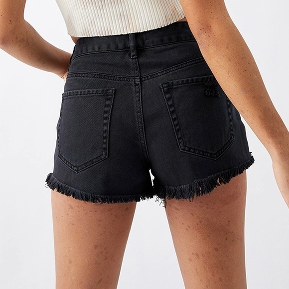 PacSun Distressed High Waisted Denim Festival 2” Cut Off Jean Shorts Black Sz 29 - Picture 3 of 9